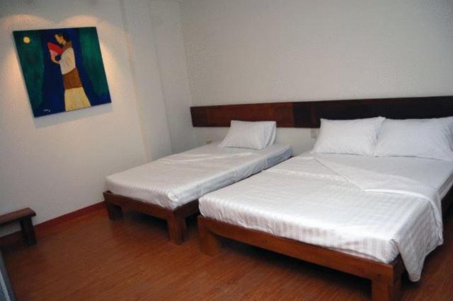 Ilocos Rosewell Hotel Kamer foto